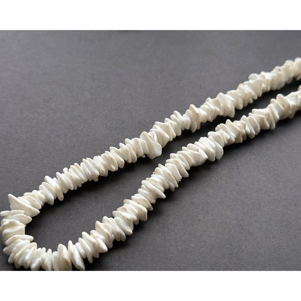 Shell bead, faux beige and white pearls, Olive shell pendant necklace set of 4 - Picture 8 of 10
